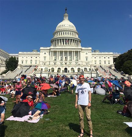 Student enjoying 4th of July in National Mall.